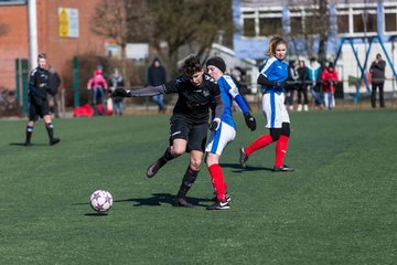 Bild 239 - B-Juniorinnen Halbfinale SVHU - Holstein Kiel : Ergebnis: 3:0